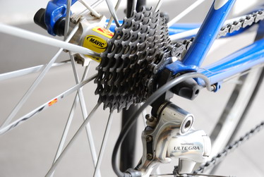 cycling-vietnam-derailleur-cable