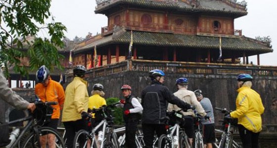 Visit the Imperial city - Hue